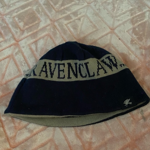 Harry Potter Ravenclaw beanie - Picture 1 of 4